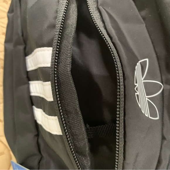 NWT Adidas Originals Black & White Waist  Bag - Picture 7 of 10